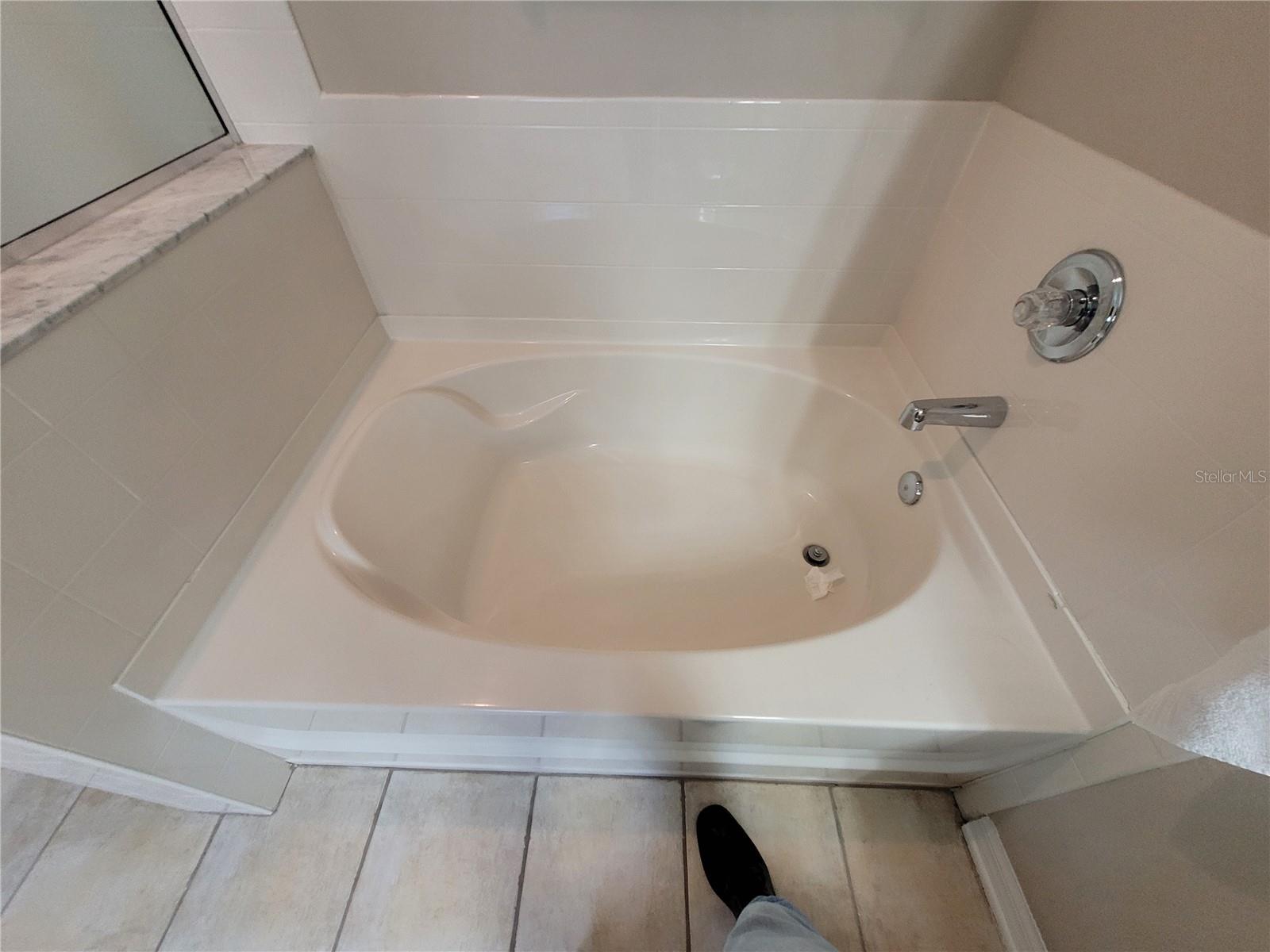 4633 WHITE BAY CIR, WESLEY CHAPEL, FL, 33545