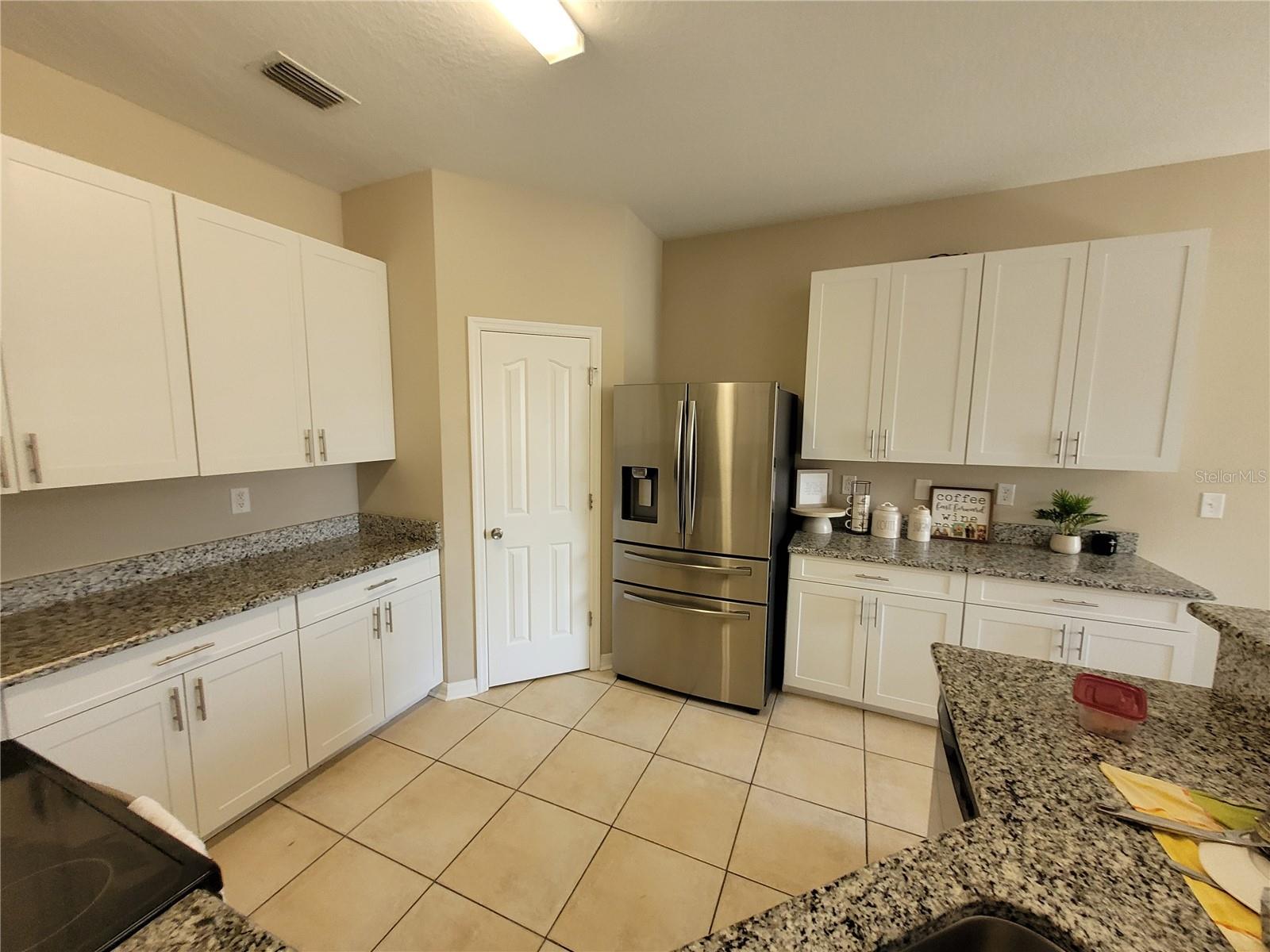 4633 WHITE BAY CIR, WESLEY CHAPEL, FL, 33545