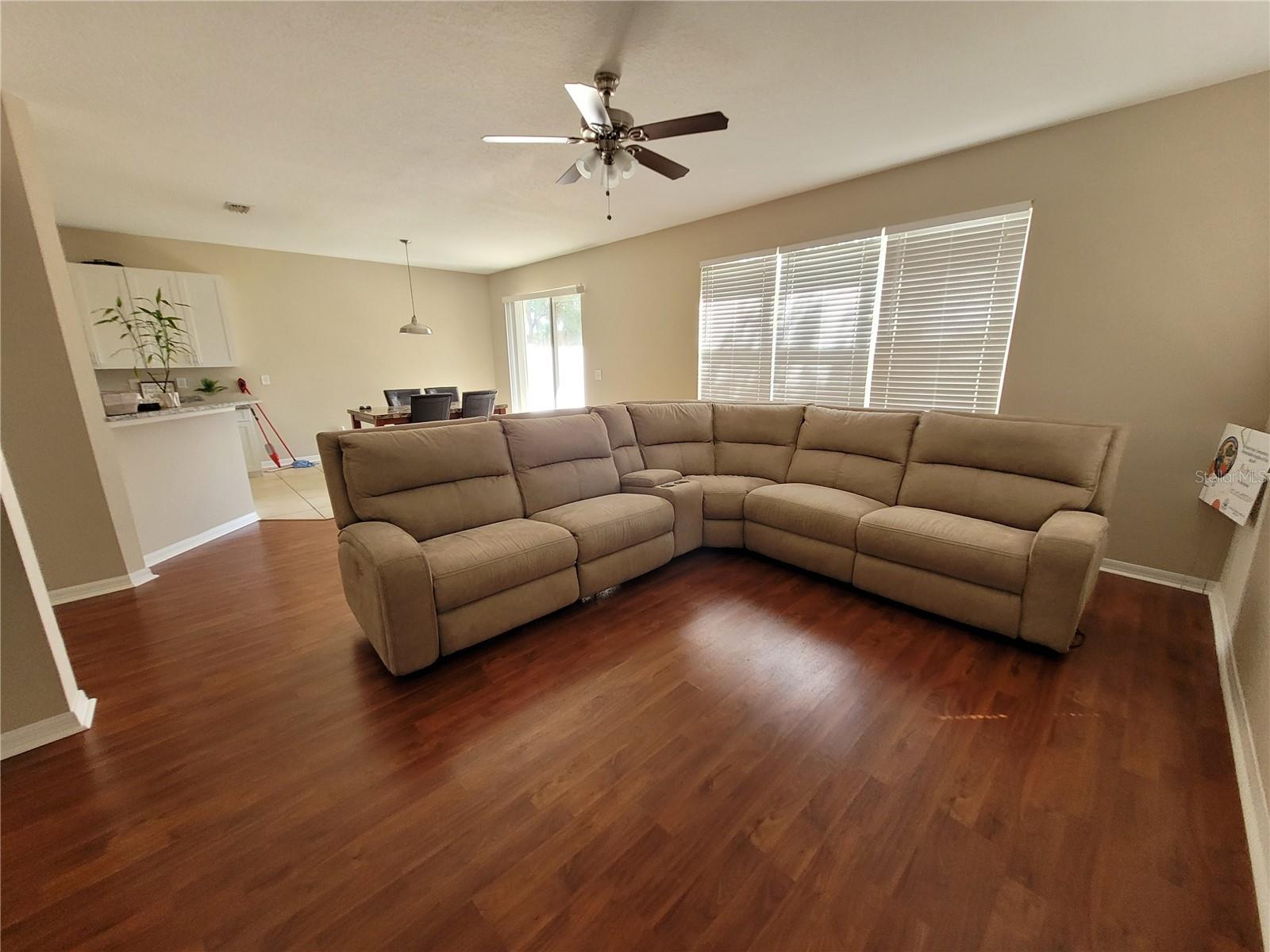 4633 WHITE BAY CIR, WESLEY CHAPEL, FL, 33545