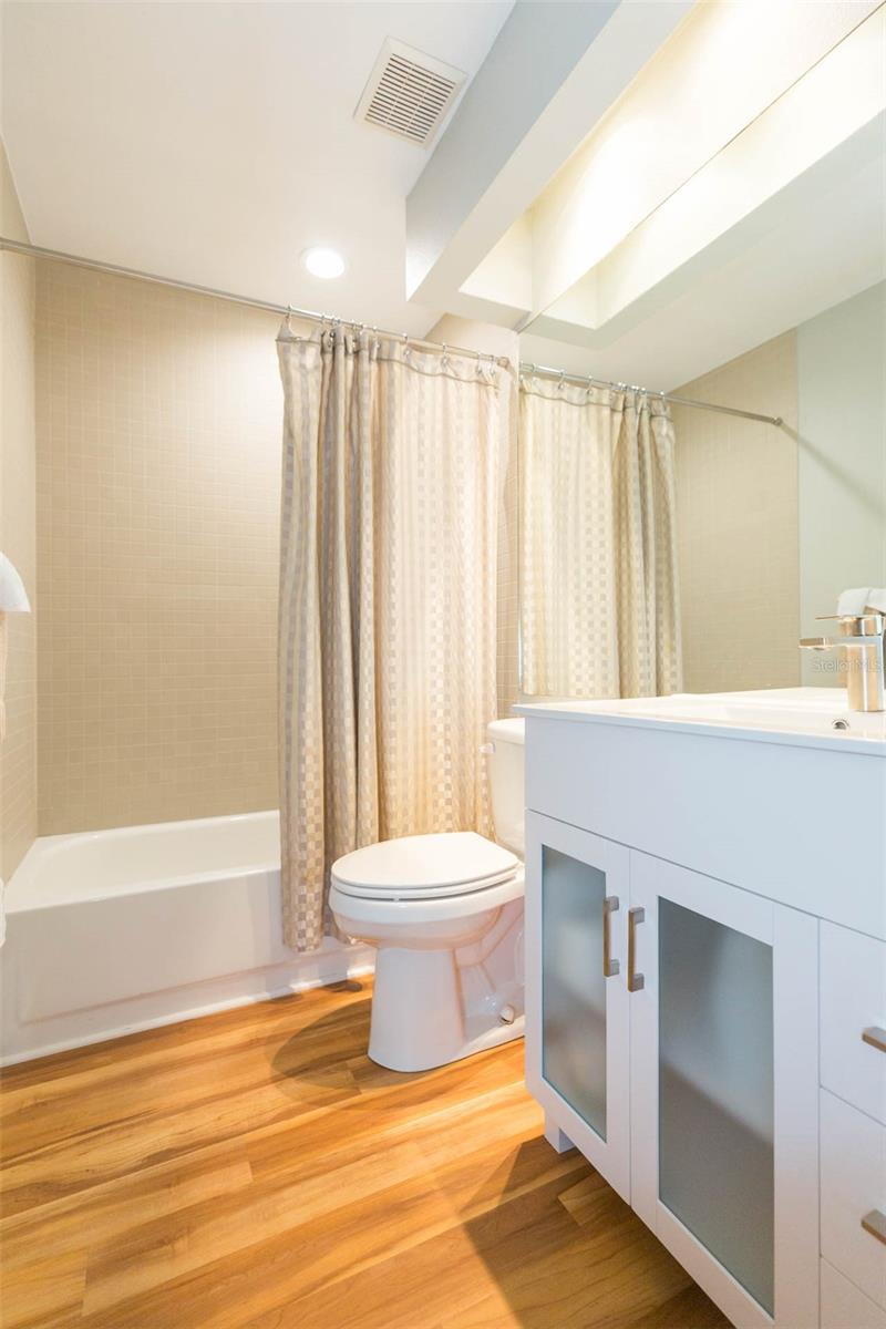 2020 W DEKLE AVE #C, TAMPA, FL, 33606