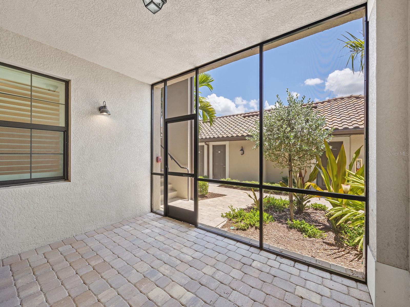 5694 PALMER CIR #105, LAKEWOOD RANCH, FL, 34211