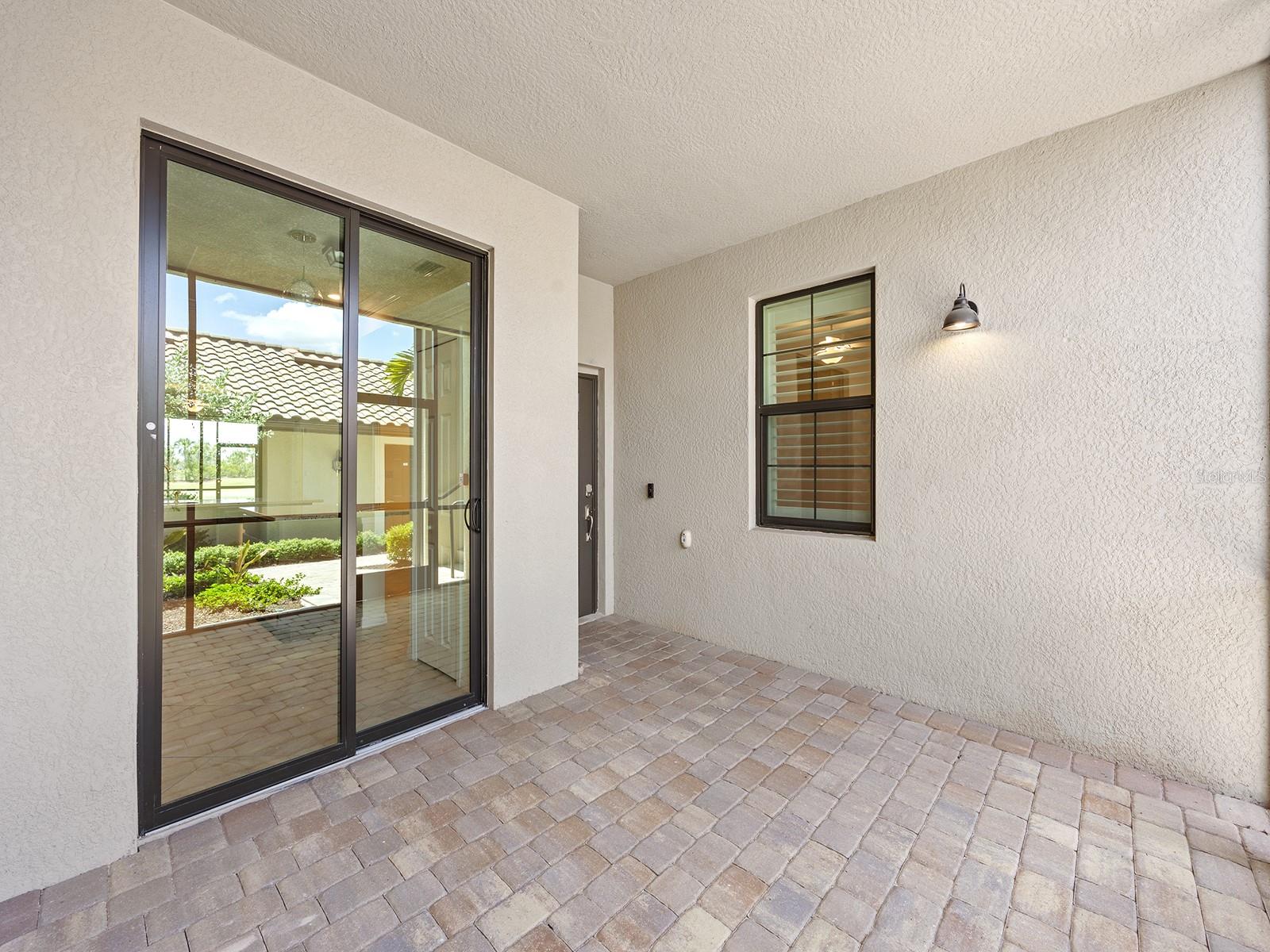 5694 PALMER CIR #105, LAKEWOOD RANCH, FL, 34211