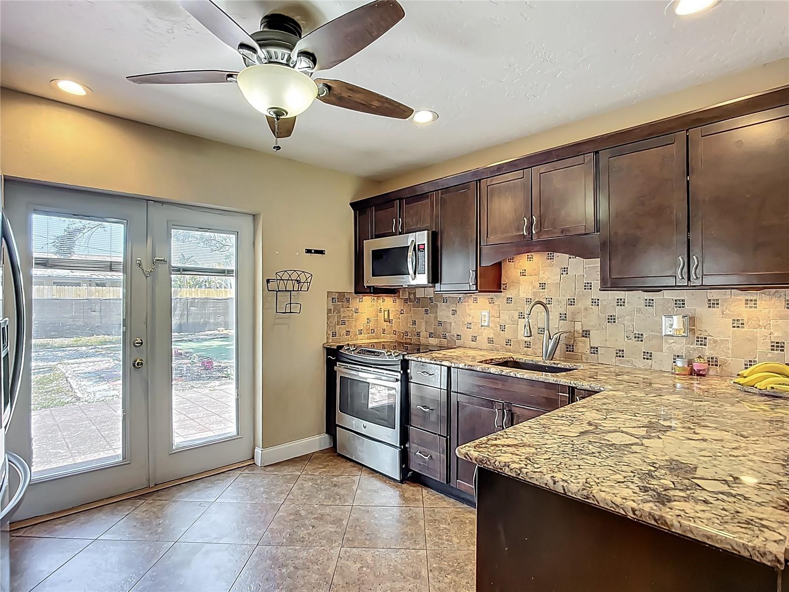 10931 110TH AVE, LARGO, FL, 33778