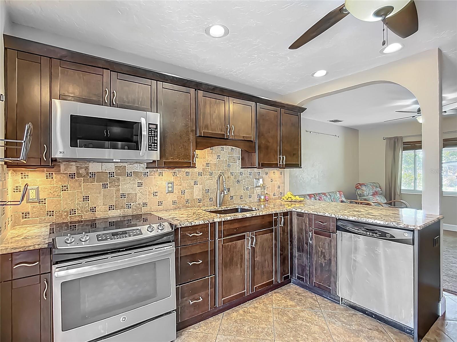 10931 110TH AVE, LARGO, FL, 33778