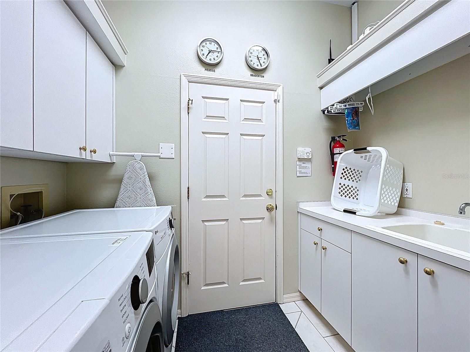 6924 CUMBERLAND TER, UNIVERSITY PARK, FL, 34201