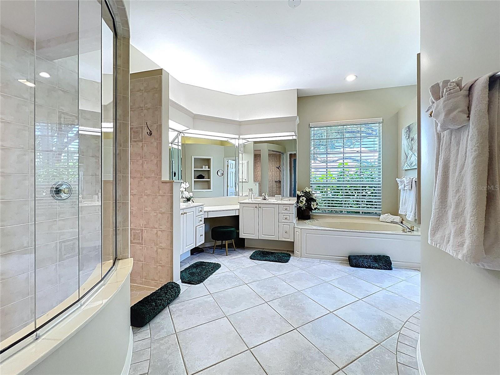 6924 CUMBERLAND TER, UNIVERSITY PARK, FL, 34201