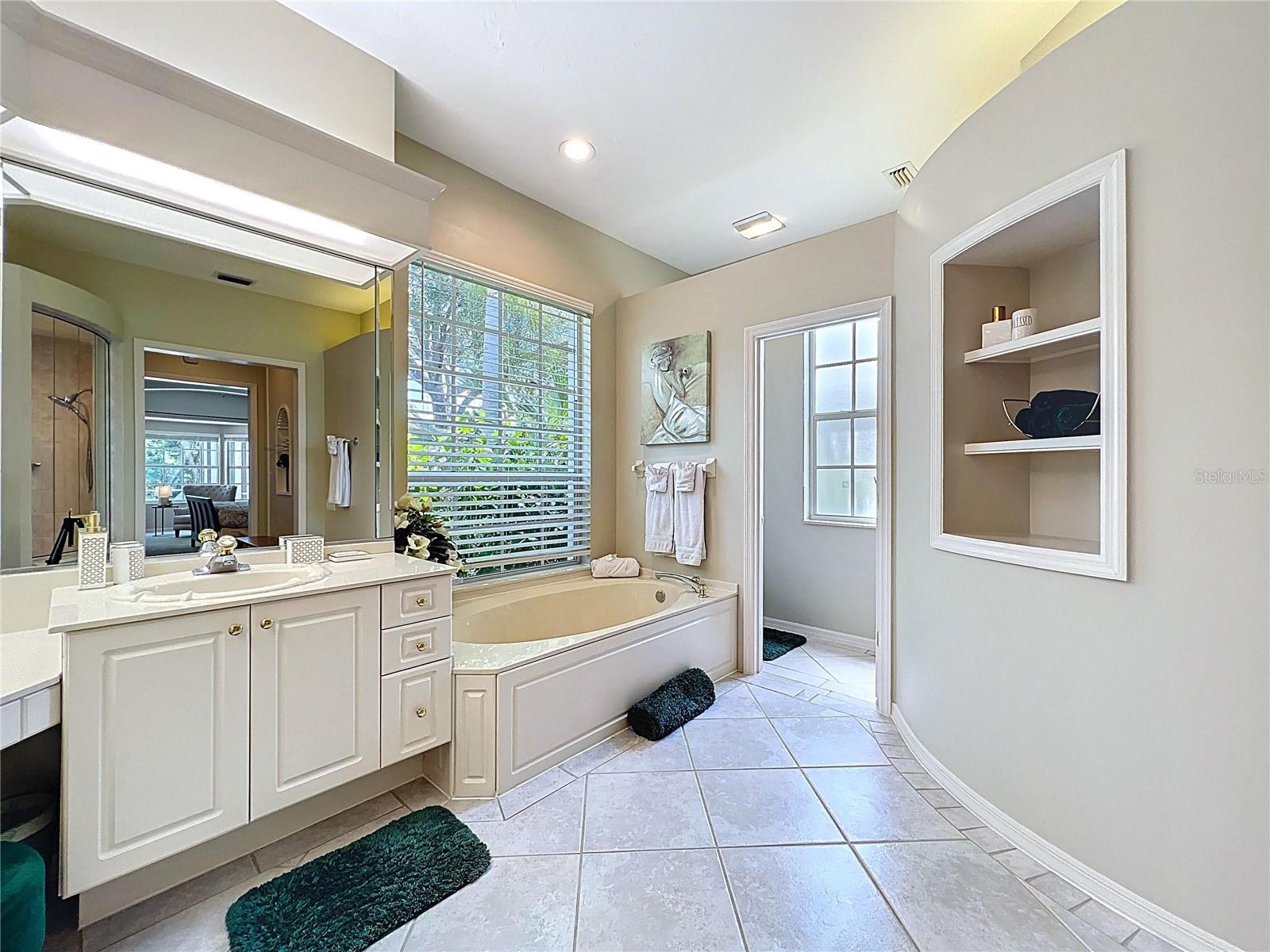 6924 CUMBERLAND TER, UNIVERSITY PARK, FL, 34201