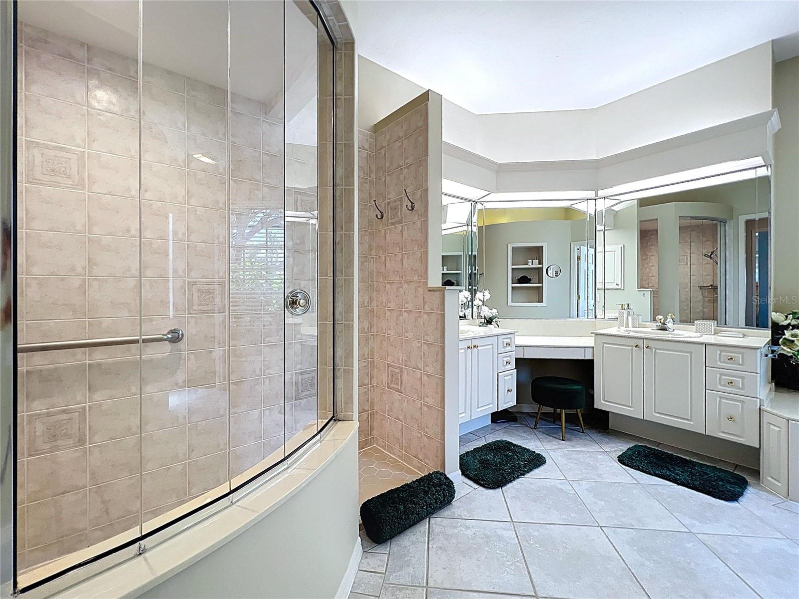 6924 CUMBERLAND TER, UNIVERSITY PARK, FL, 34201