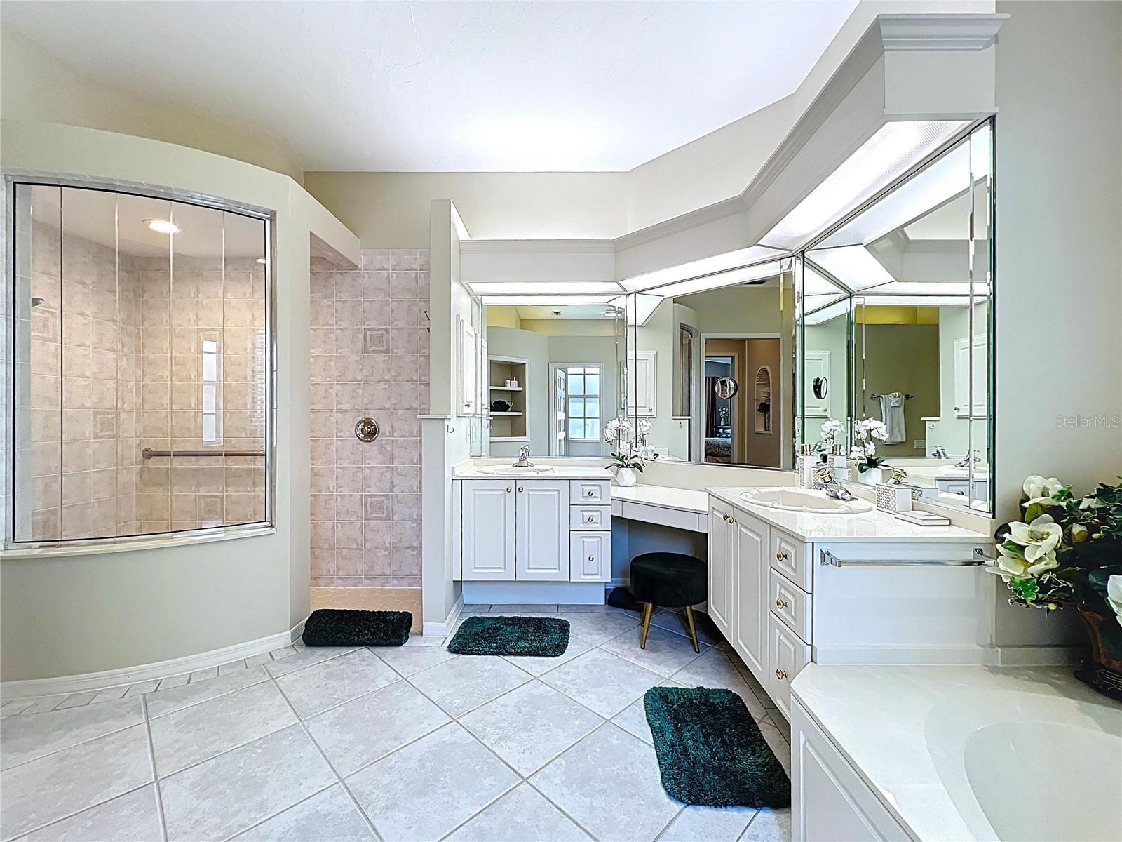 6924 CUMBERLAND TER, UNIVERSITY PARK, FL, 34201