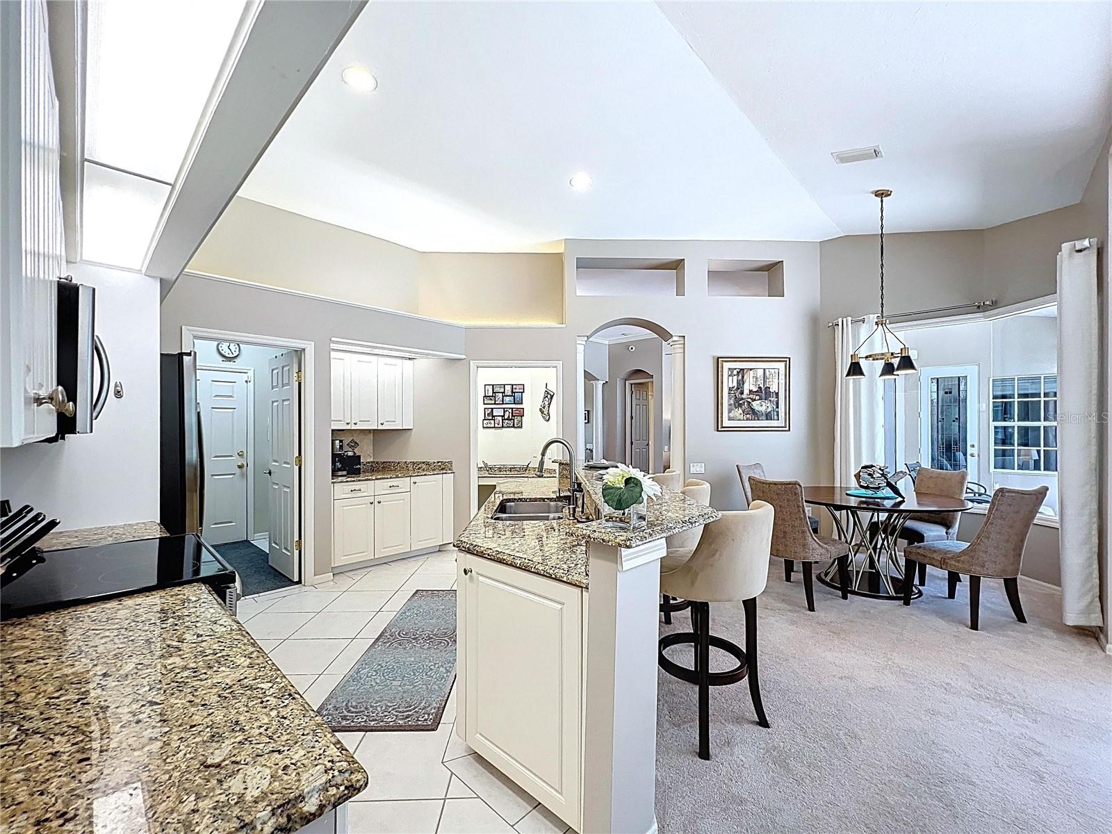 6924 CUMBERLAND TER, UNIVERSITY PARK, FL, 34201