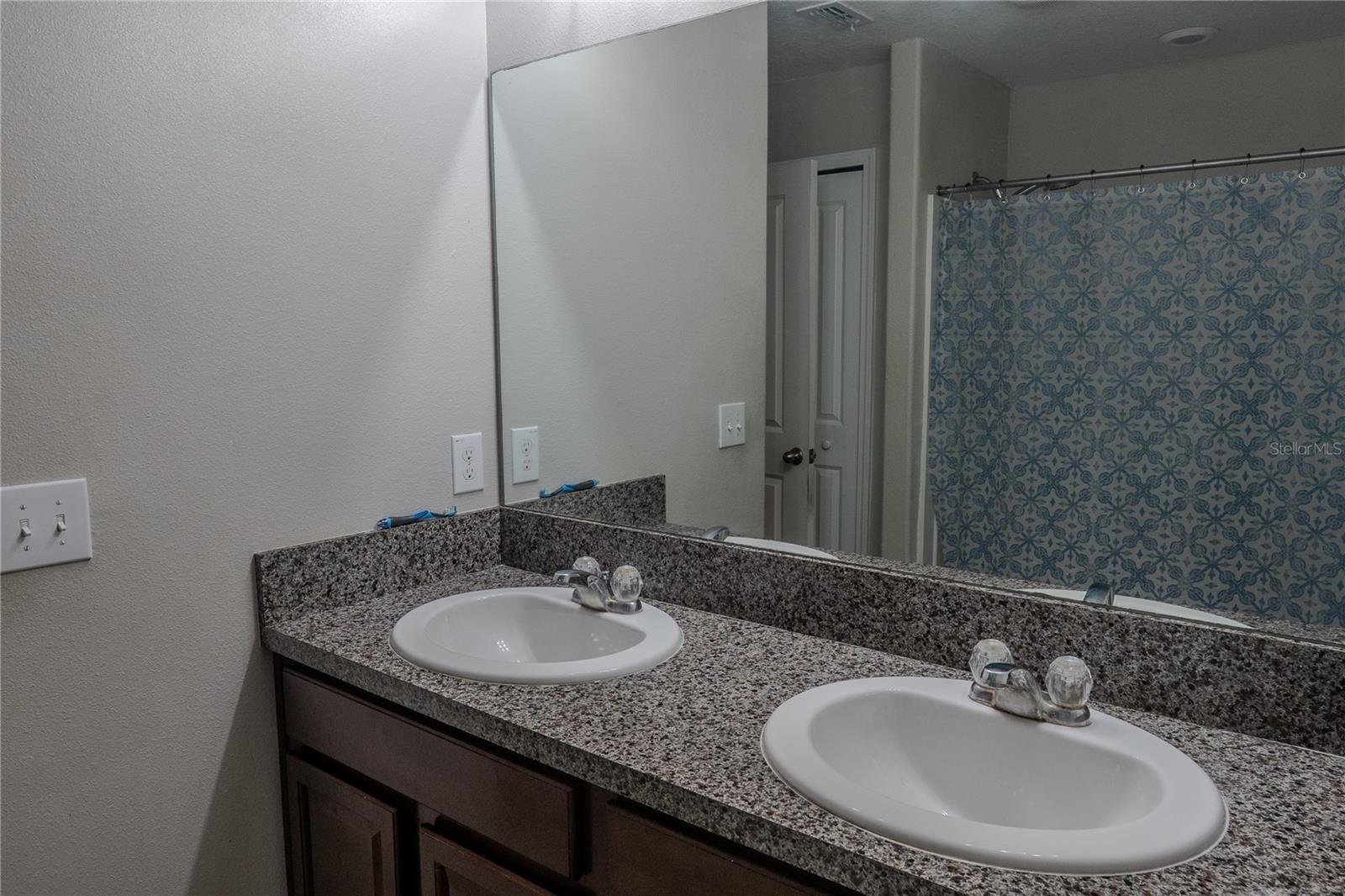 6707 BLUE MOON WAY, SUN CITY CENTER, FL, 33573