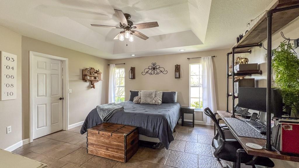 812 JAMESON RD, LITHIA, FL, 33547
