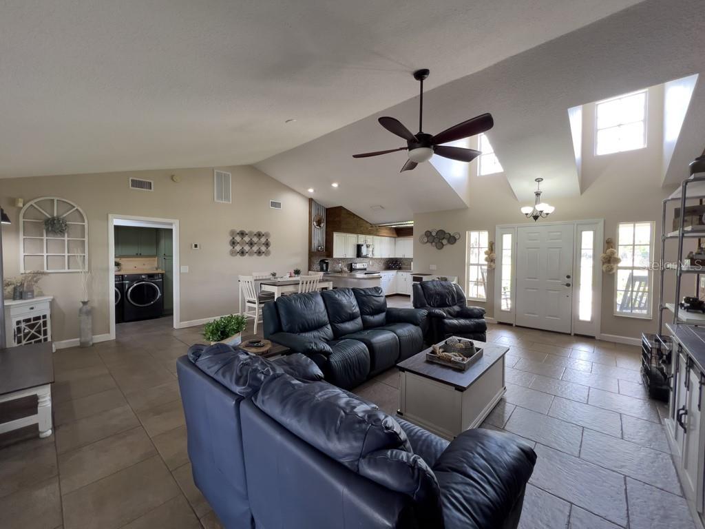 812 JAMESON RD, LITHIA, FL, 33547