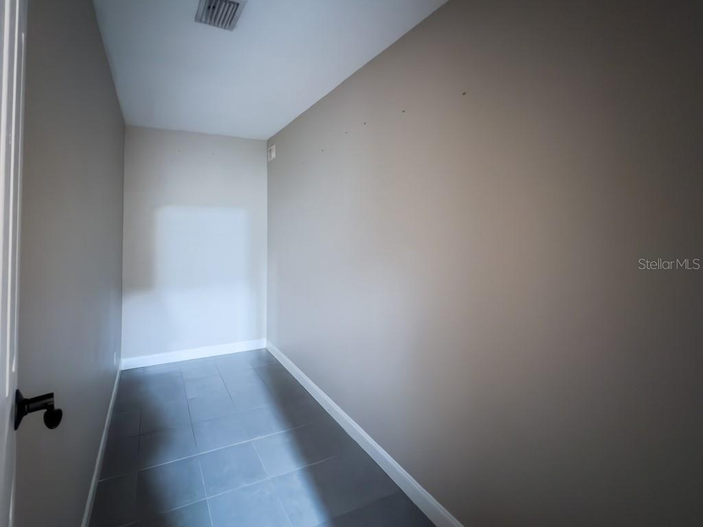 812 JAMESON RD, LITHIA, FL, 33547