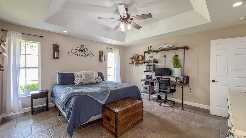 812 JAMESON RD, LITHIA, FL, 33547