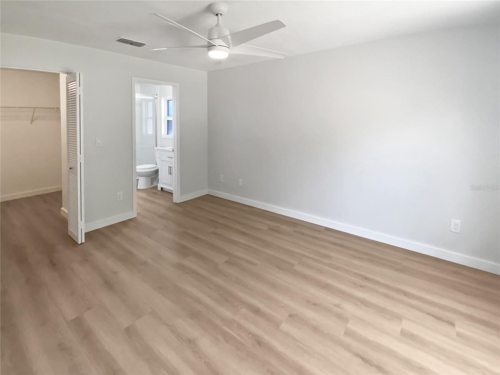 5028 OAKSHIRE DR, TAMPA, FL, 33625