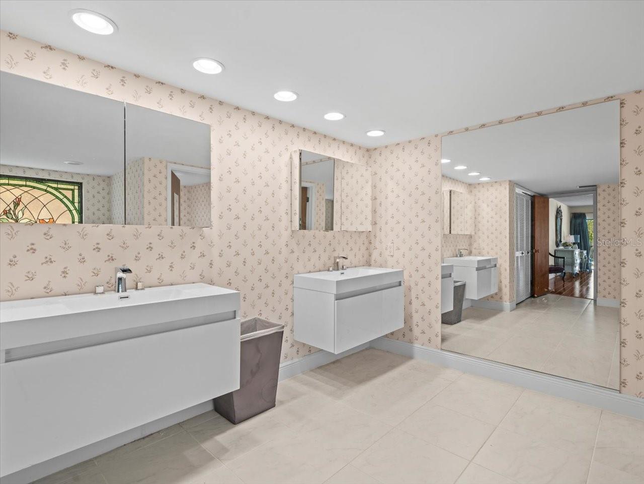 3309 WESTMORELAND DR, TAMPA, FL, 33618