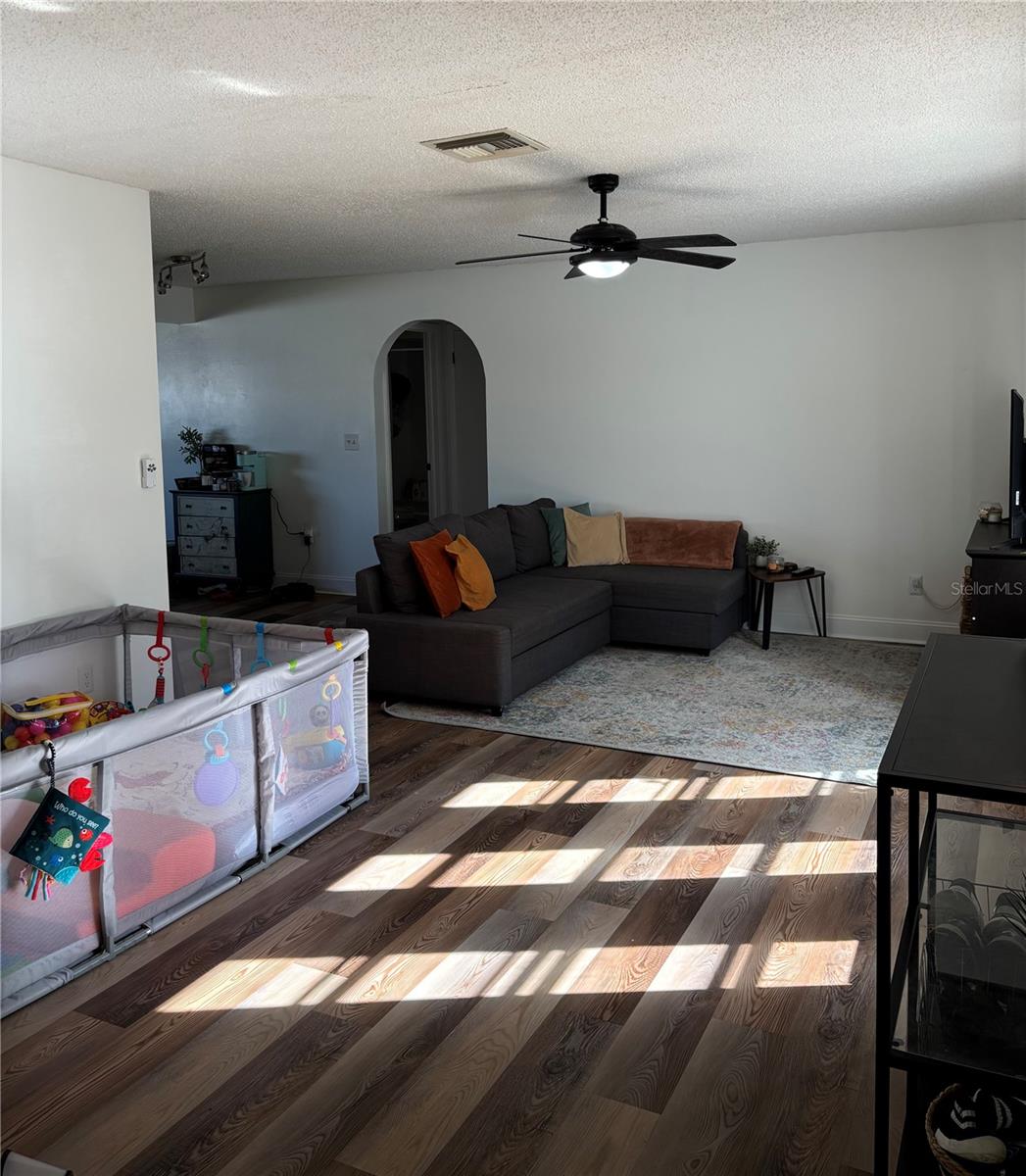 1129 FORBES TRCE, TARPON SPRINGS, FL, 34689