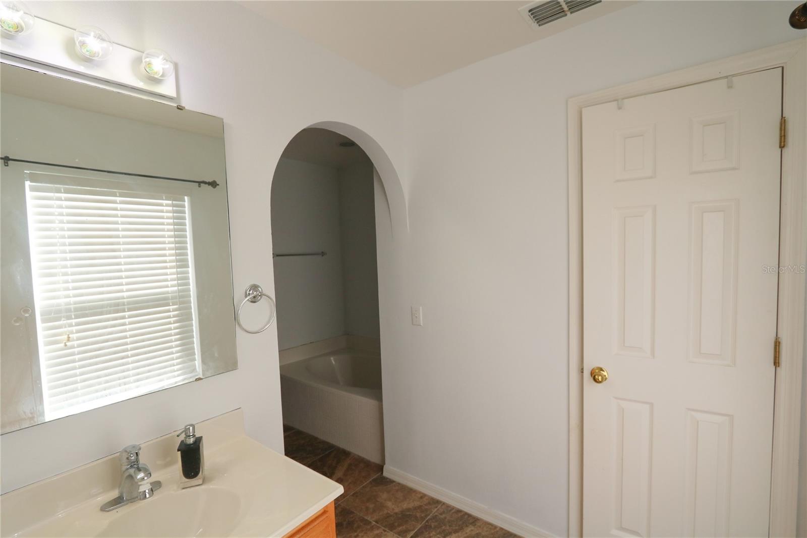 12948 TRIBUTE DR, RIVERVIEW, FL, 33578