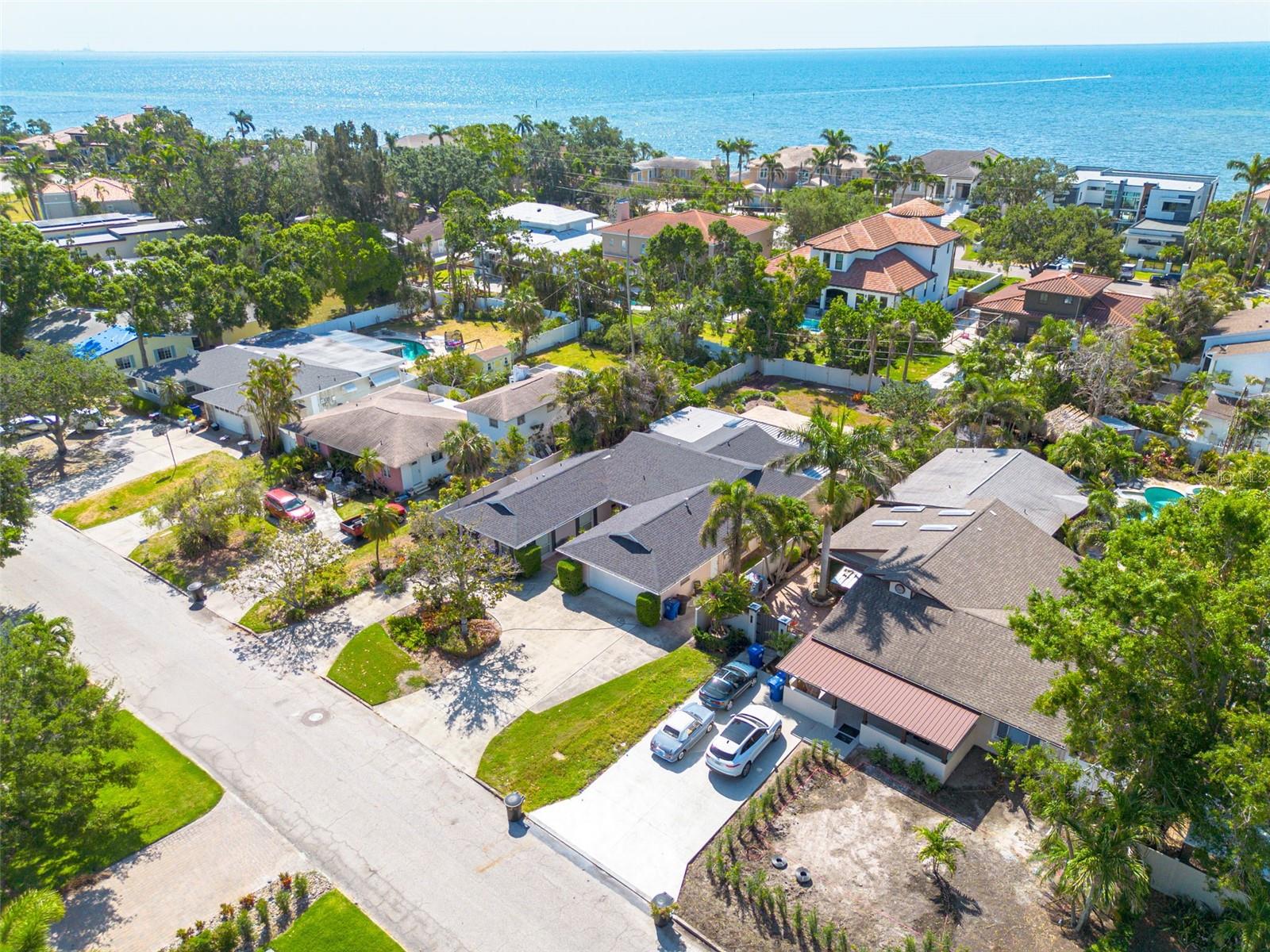 219 MIRAMAR BLVD NE, ST PETERSBURG, FL, 33704