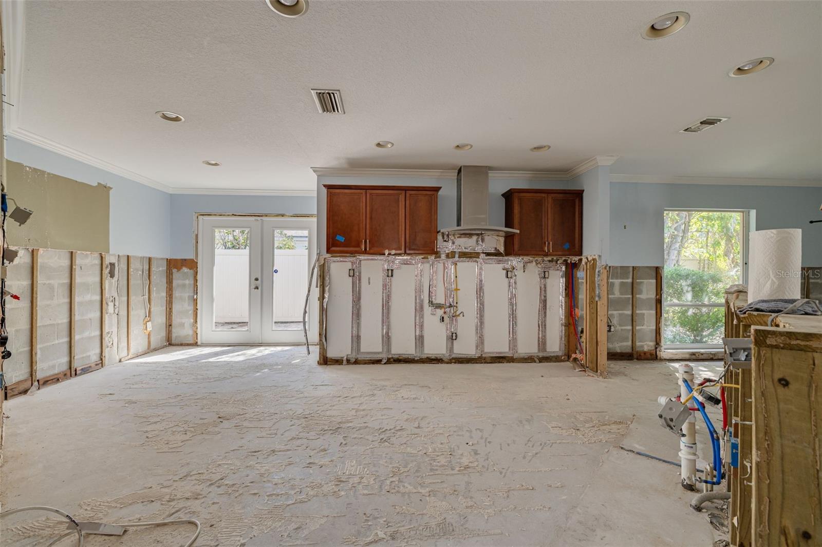 219 MIRAMAR BLVD NE, ST PETERSBURG, FL, 33704