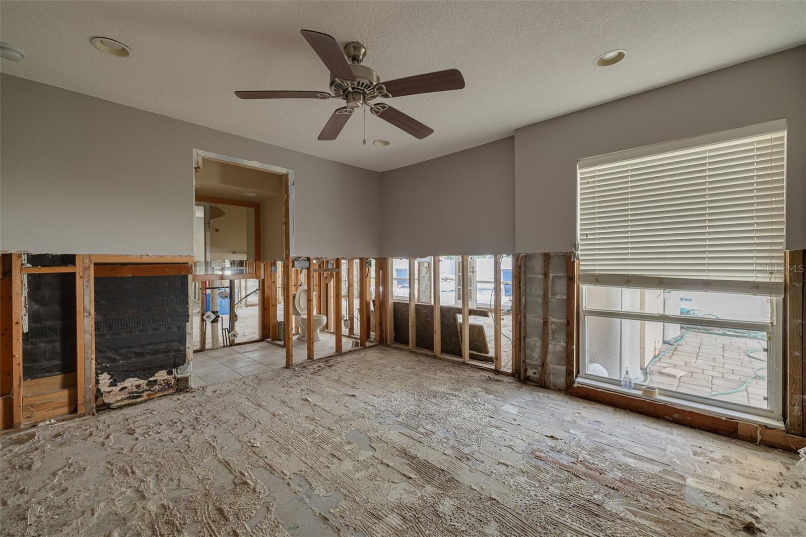 219 MIRAMAR BLVD NE, ST PETERSBURG, FL, 33704