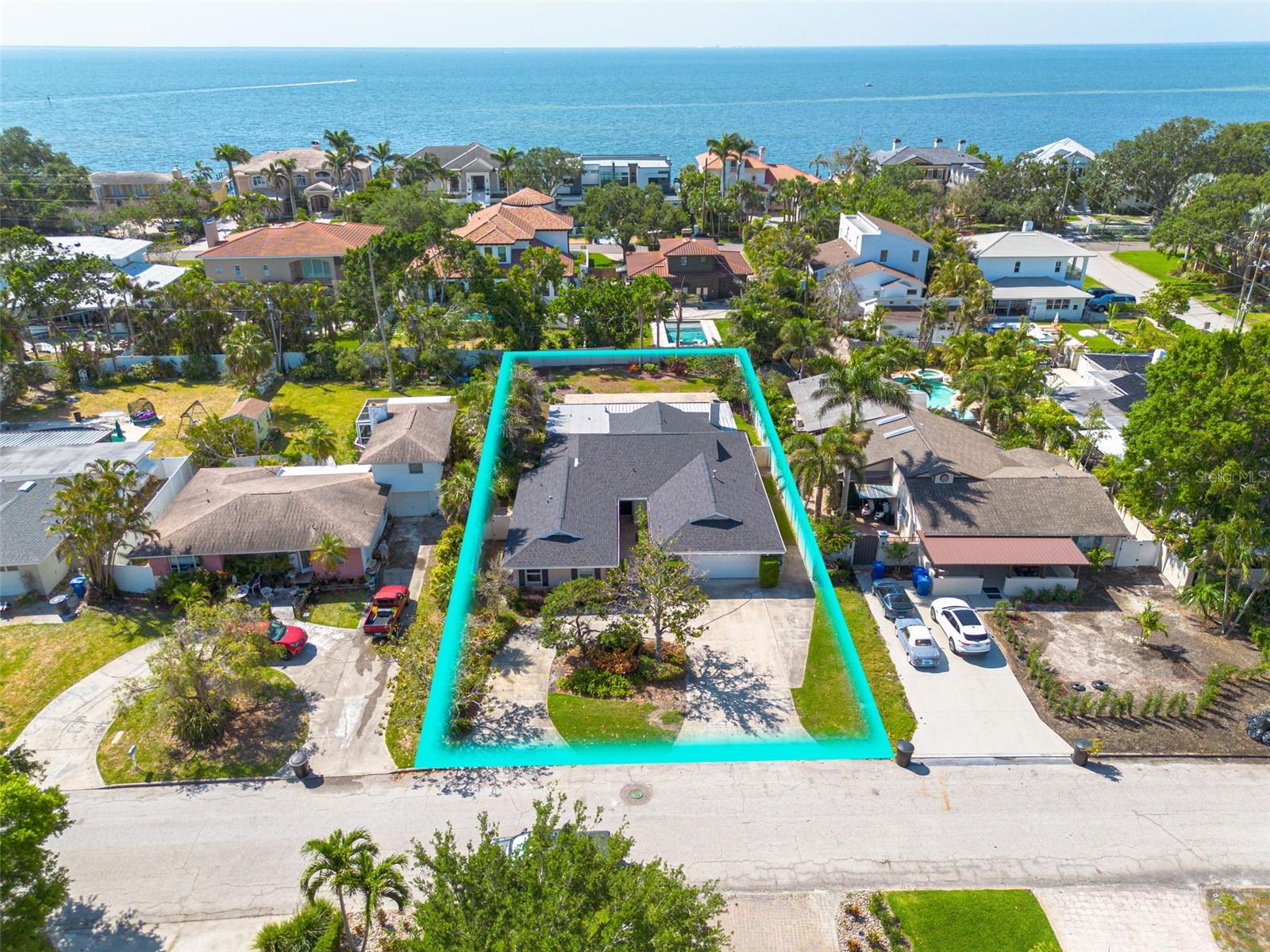 219 MIRAMAR BLVD NE, ST PETERSBURG, FL, 33704