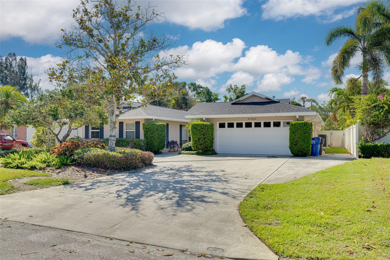 219 MIRAMAR BLVD NE, ST PETERSBURG, FL, 33704