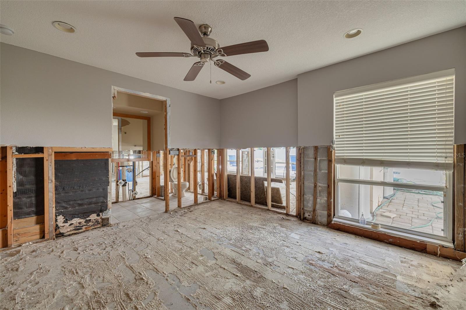 219 MIRAMAR BLVD NE, ST PETERSBURG, FL, 33704