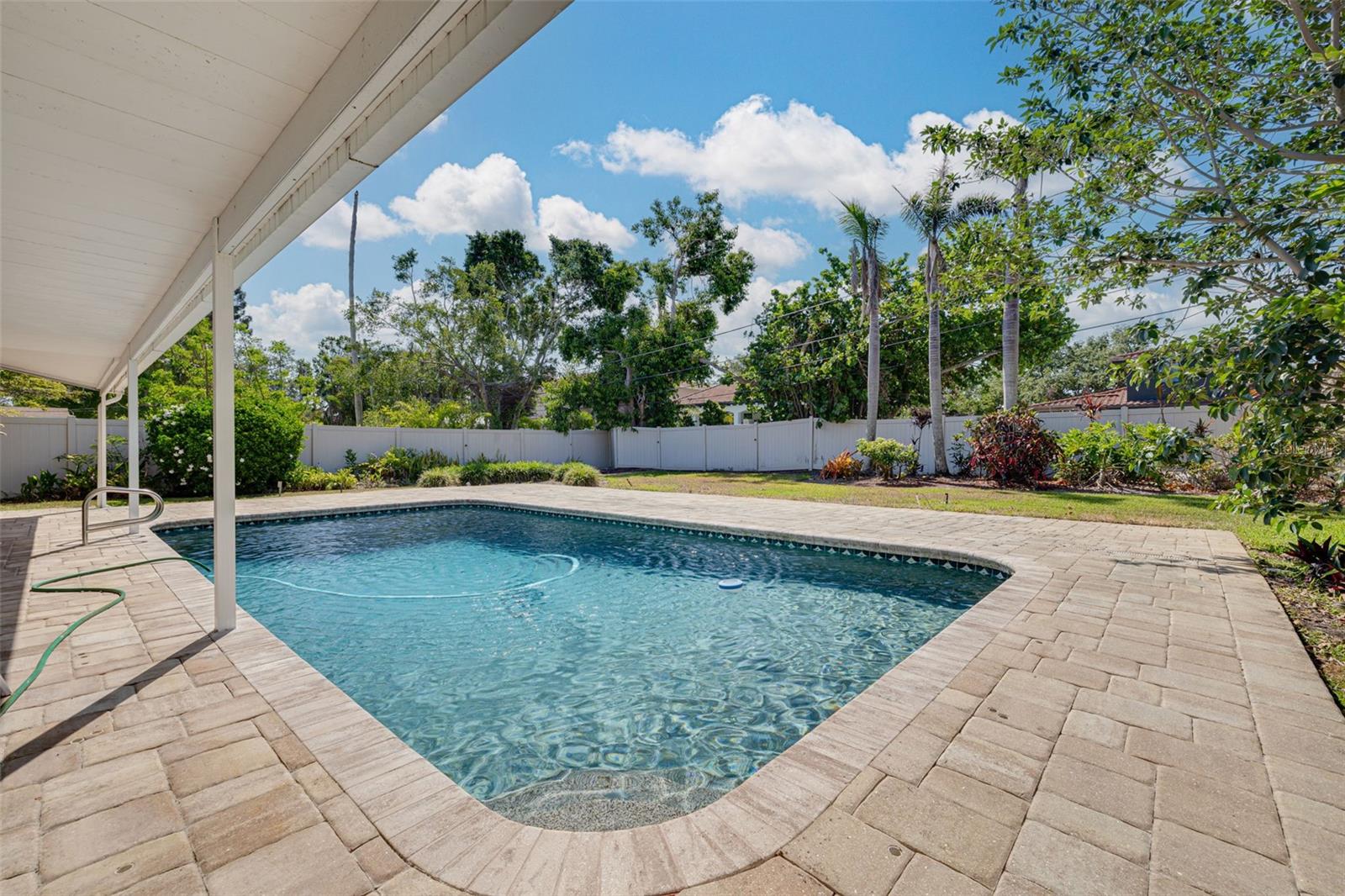 219 MIRAMAR BLVD NE, ST PETERSBURG, FL, 33704