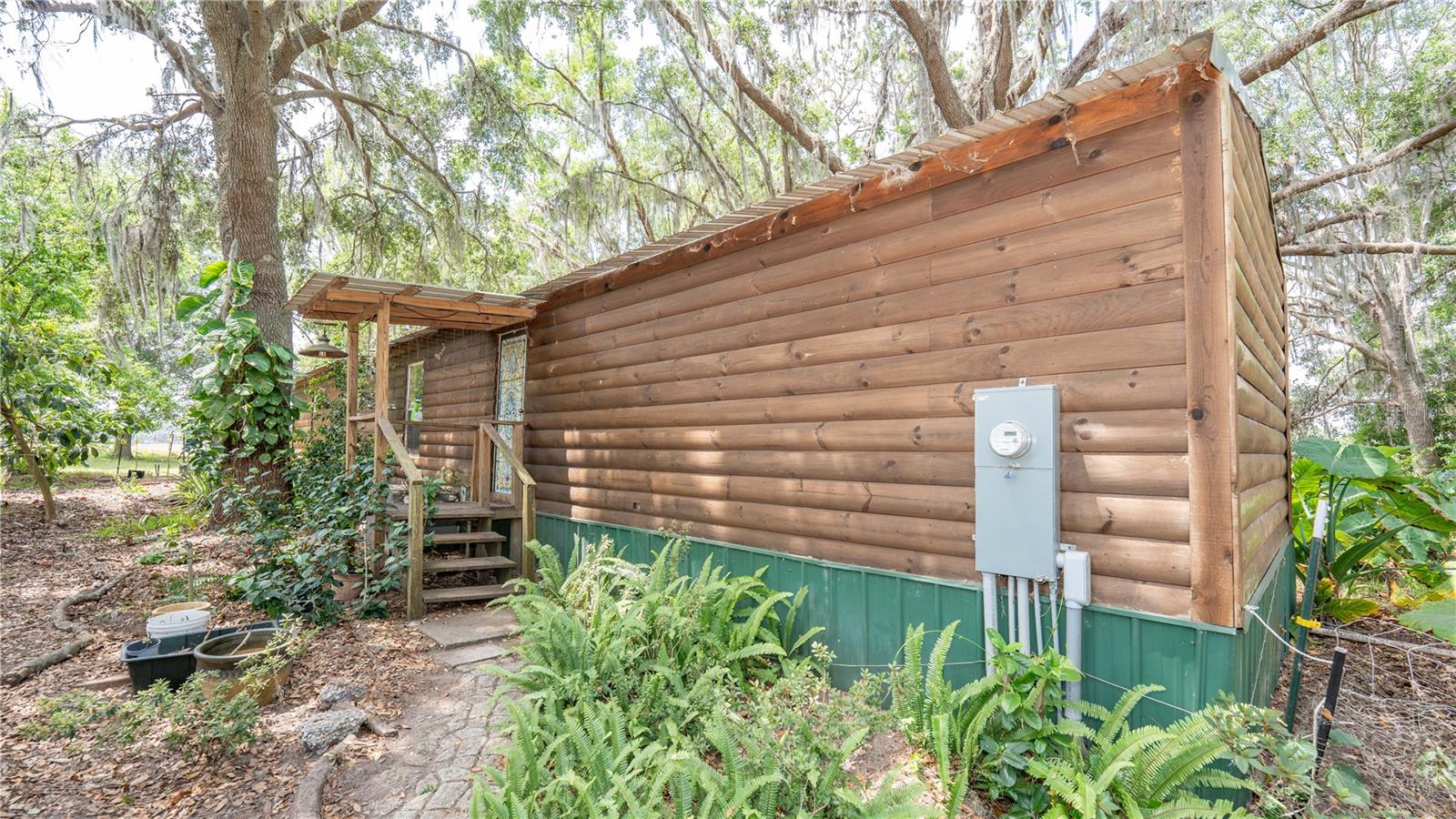 6882 SE 57TH RD, CENTER HILL, FL, 33514