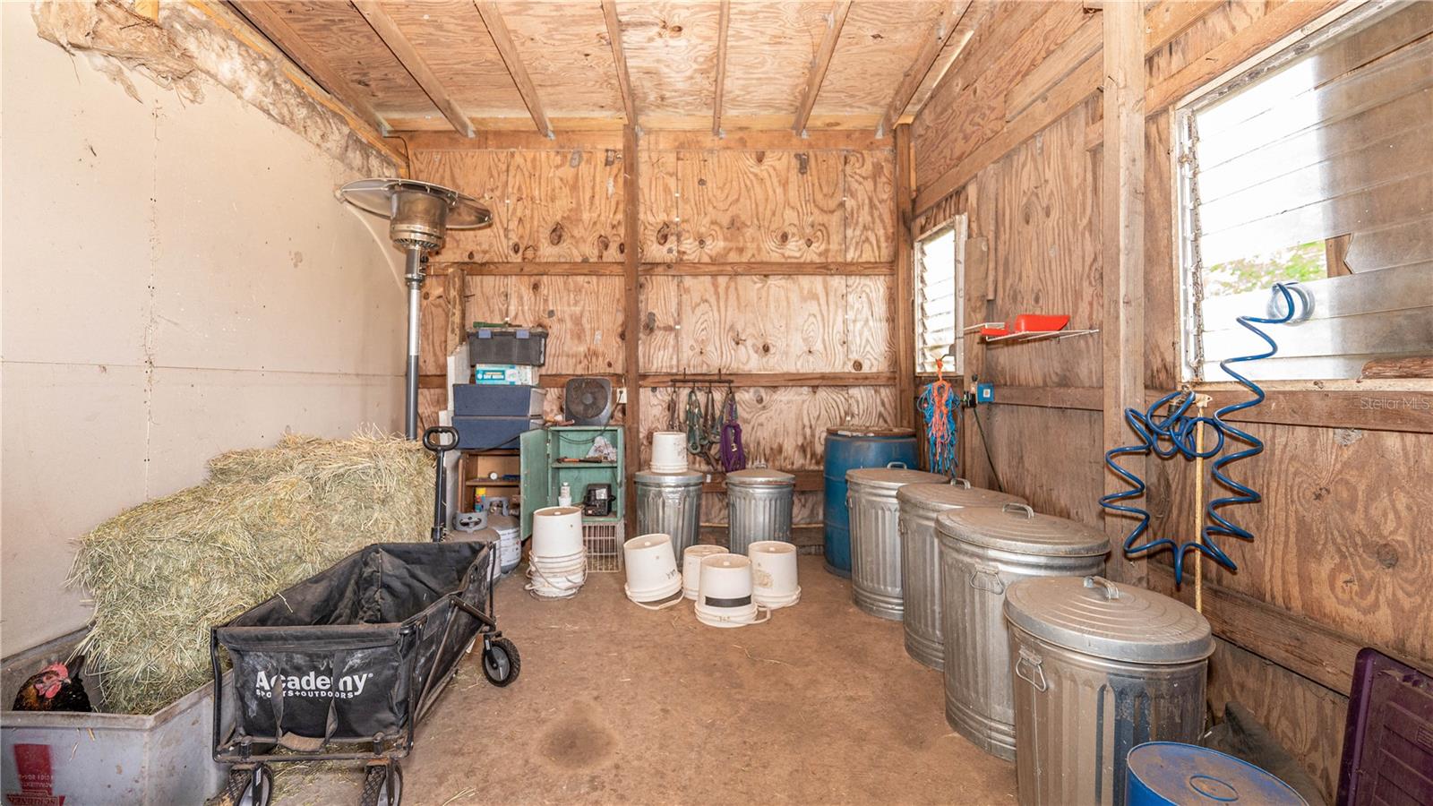 6882 SE 57TH RD, CENTER HILL, FL, 33514