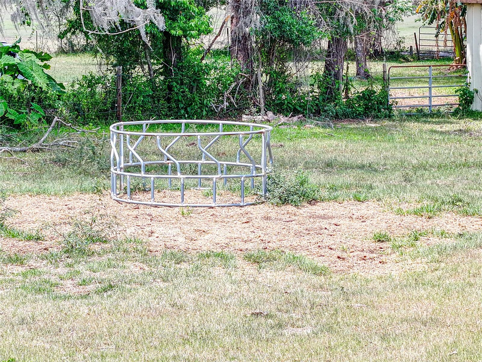 6882 SE 57TH RD, CENTER HILL, FL, 33514