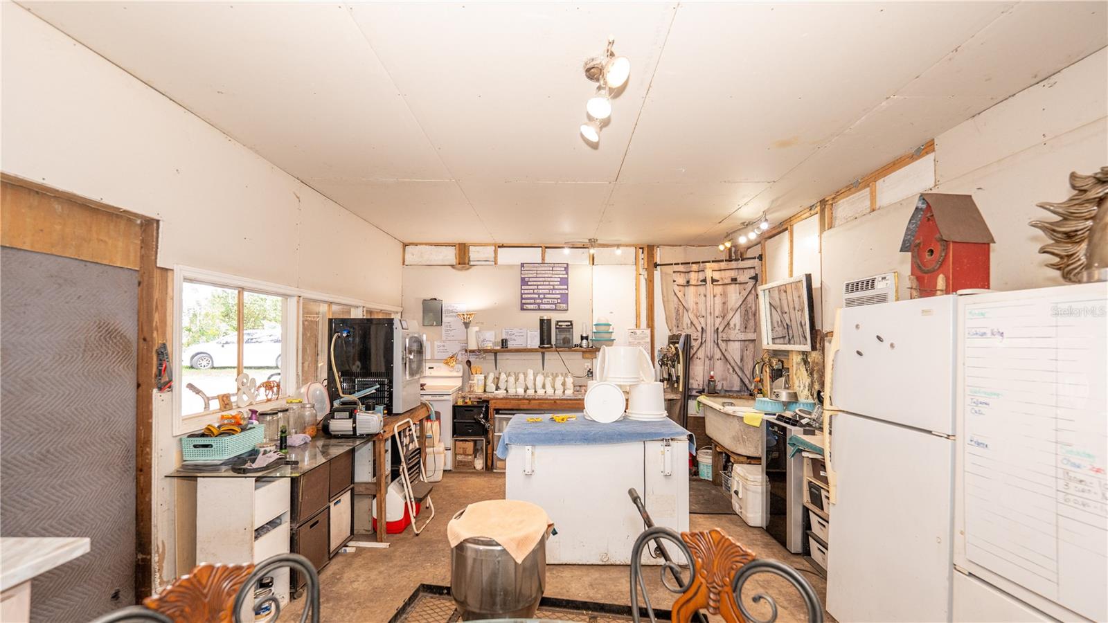 6882 SE 57TH RD, CENTER HILL, FL, 33514