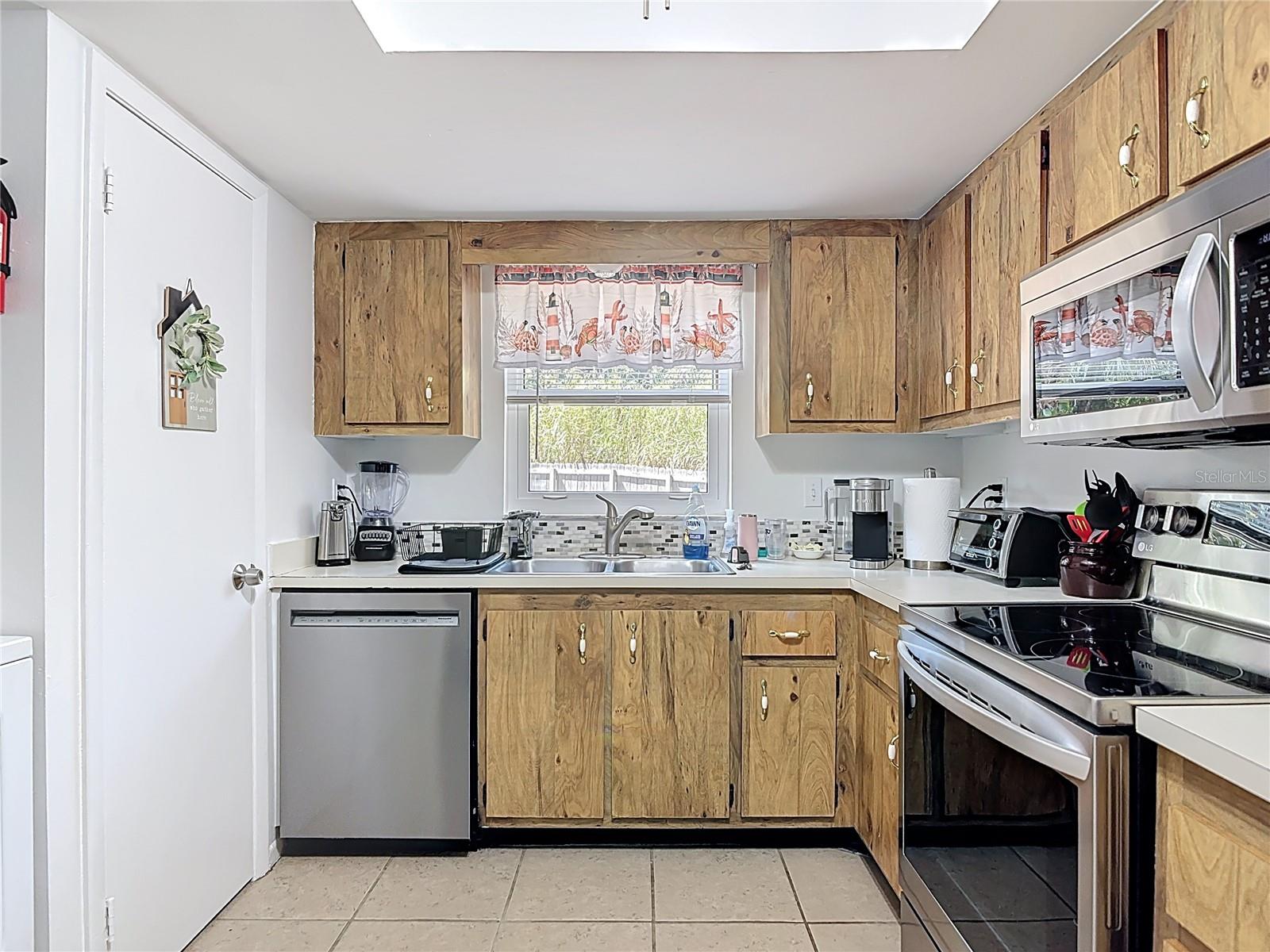 420 BANANA CAY DR #A, SOUTH DAYTONA, FL, 32119