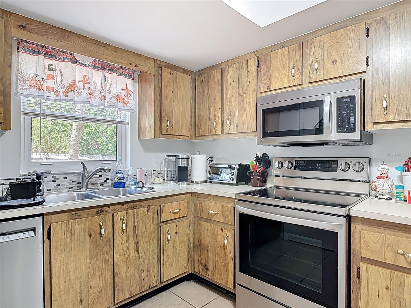 420 BANANA CAY DR #A, SOUTH DAYTONA, FL, 32119