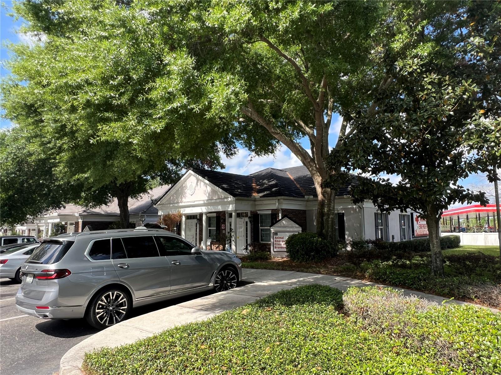 693 W LUMSDEN RD, BRANDON, FL, 33511