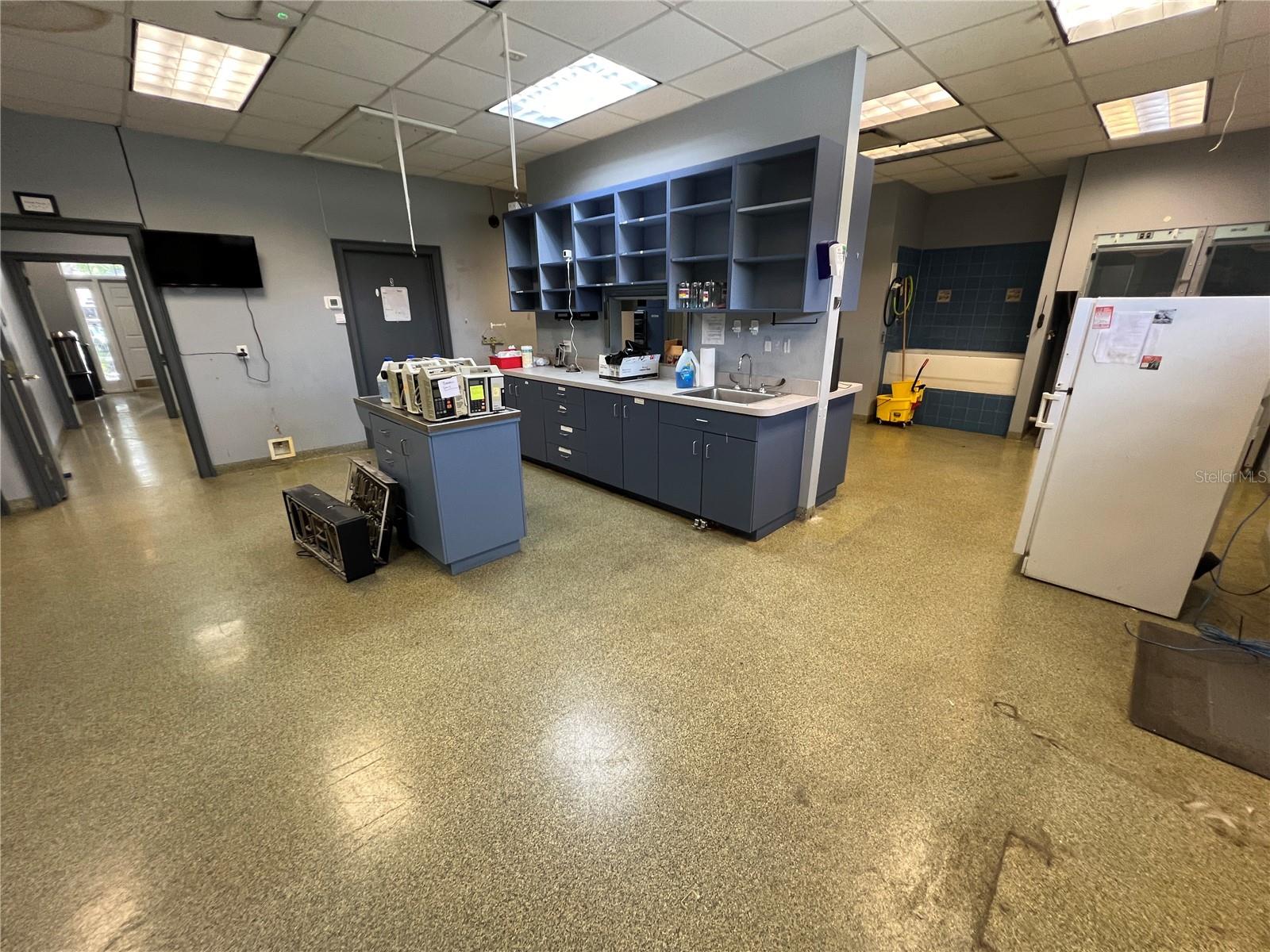 693 W LUMSDEN RD, BRANDON, FL, 33511