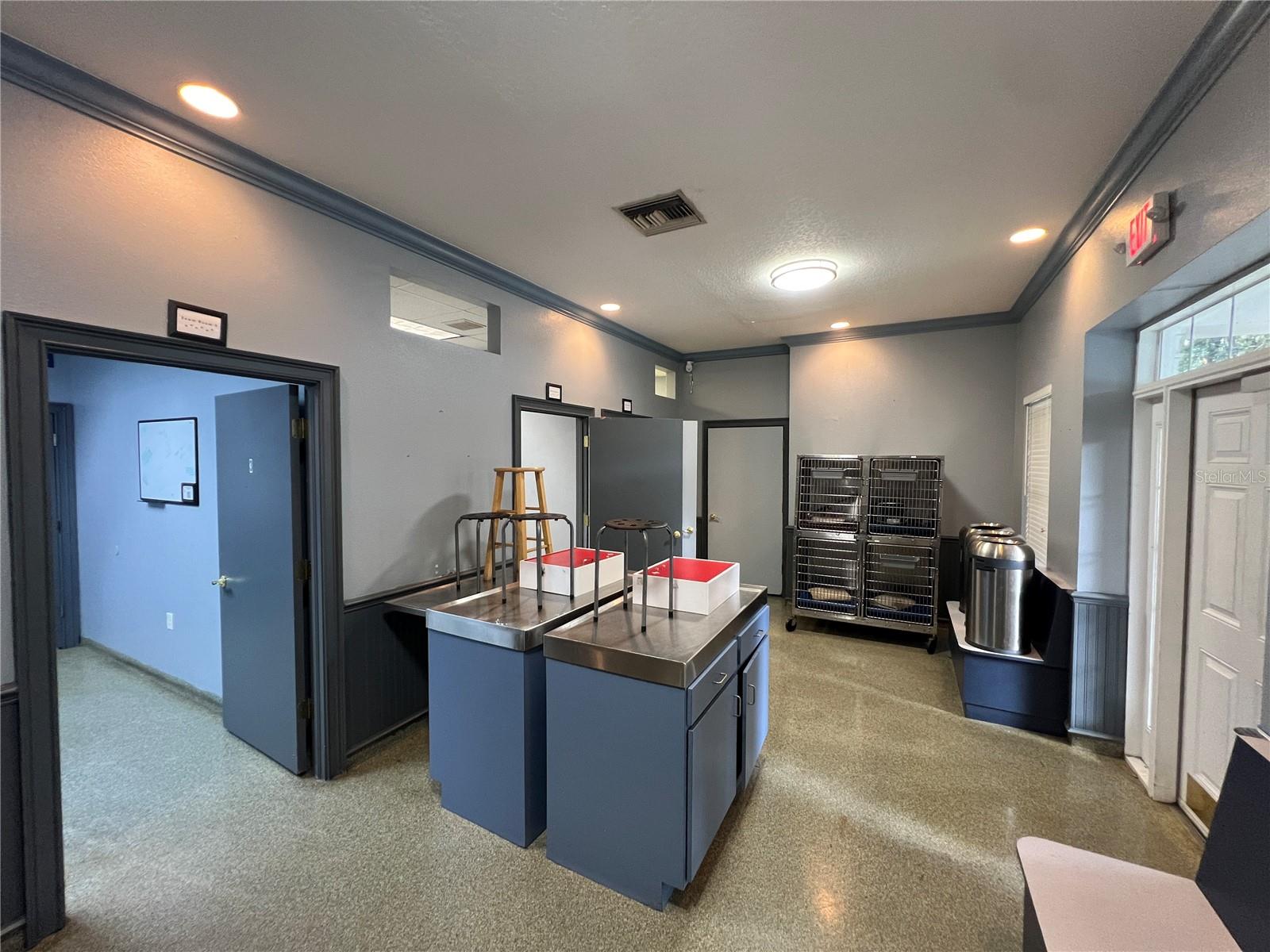 693 W LUMSDEN RD, BRANDON, FL, 33511