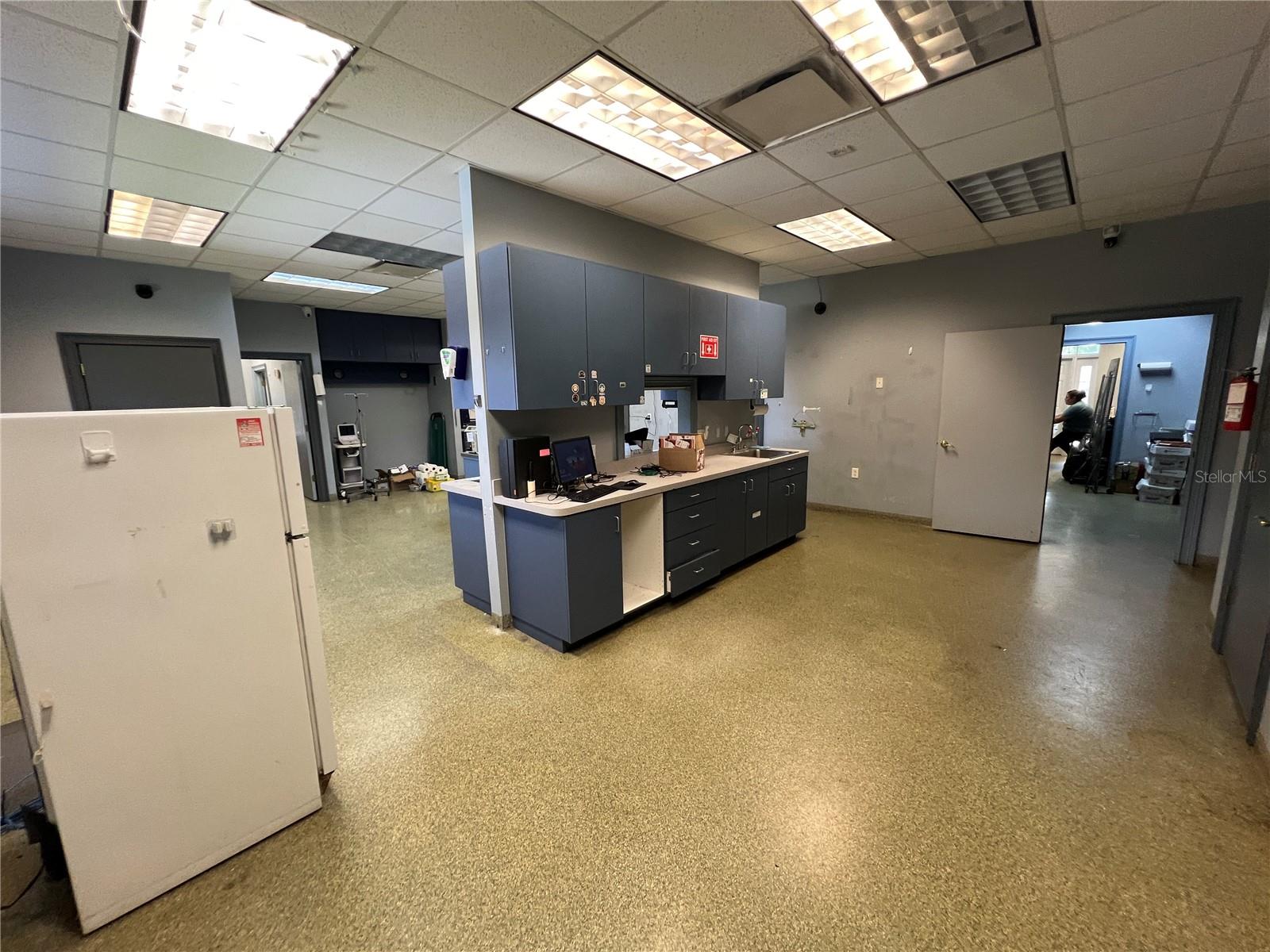 693 W LUMSDEN RD, BRANDON, FL, 33511