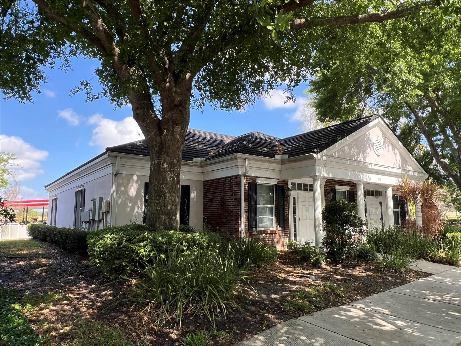 693 W LUMSDEN RD, BRANDON, FL, 33511