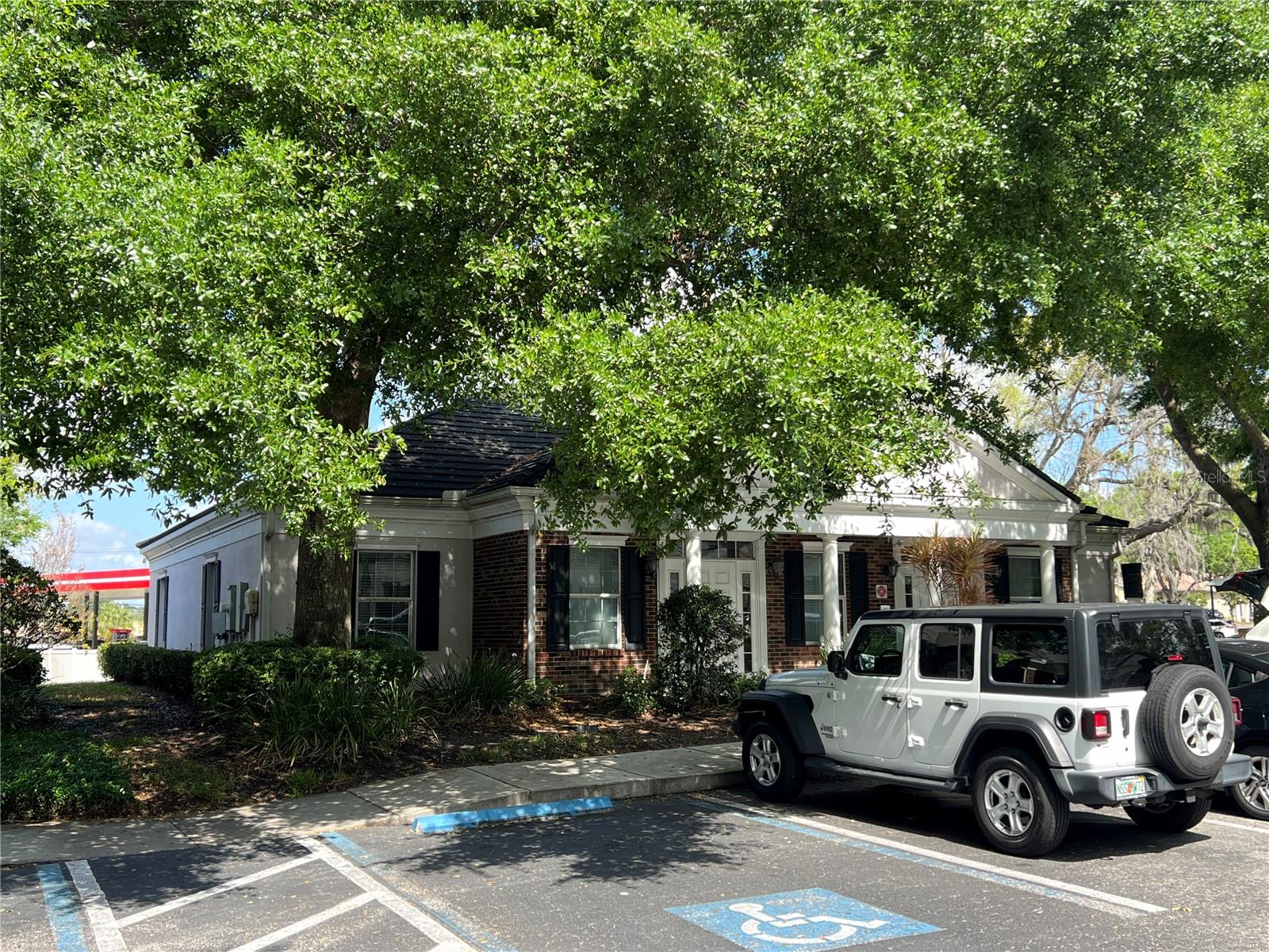 693 W LUMSDEN RD, BRANDON, FL, 33511