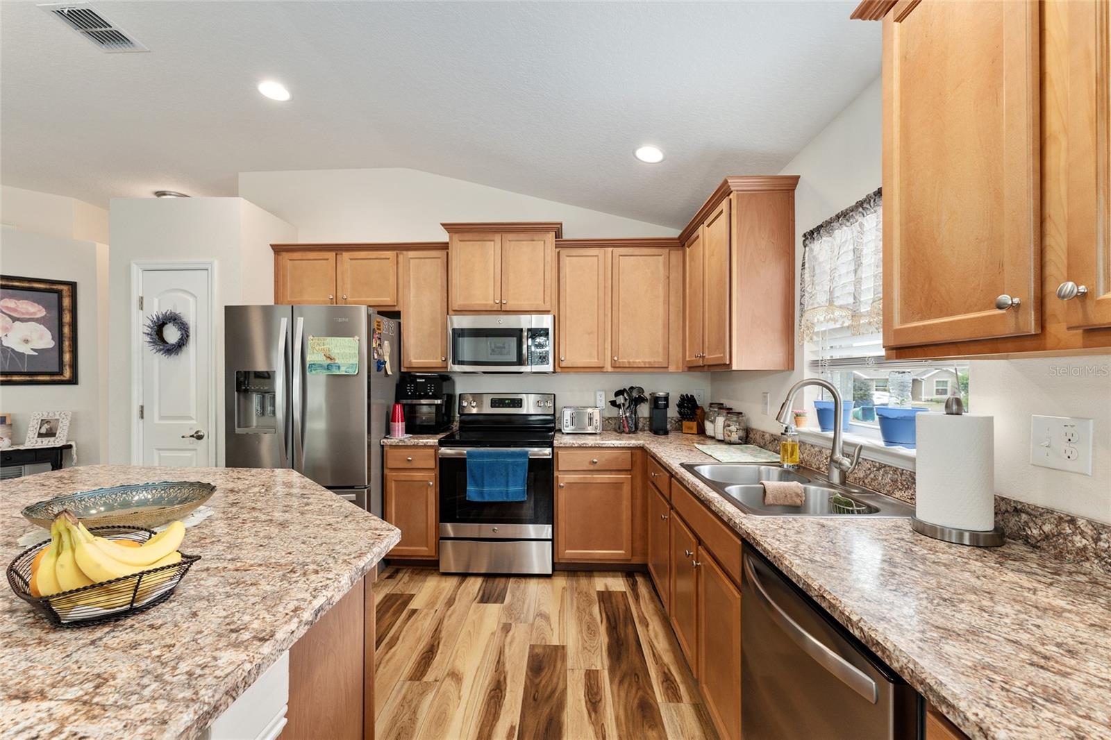 704 CHELSEA AVE, FRUITLAND PARK, FL, 34731