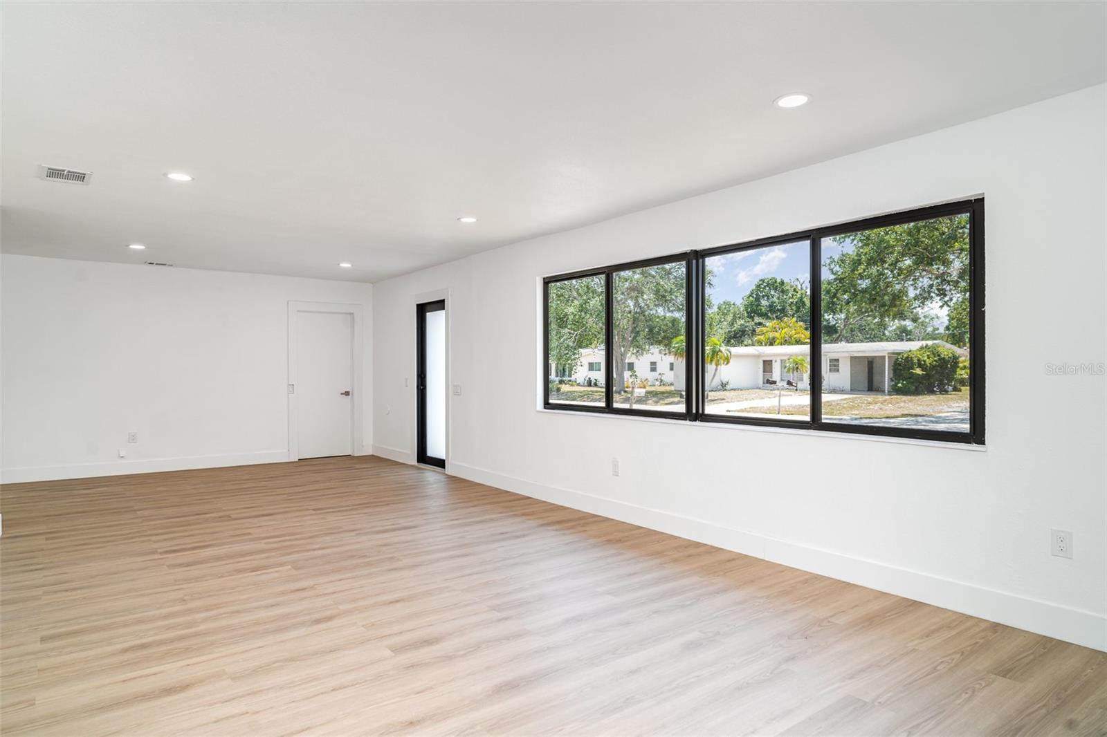 2239 WORRINGTON ST, SARASOTA, FL, 34231