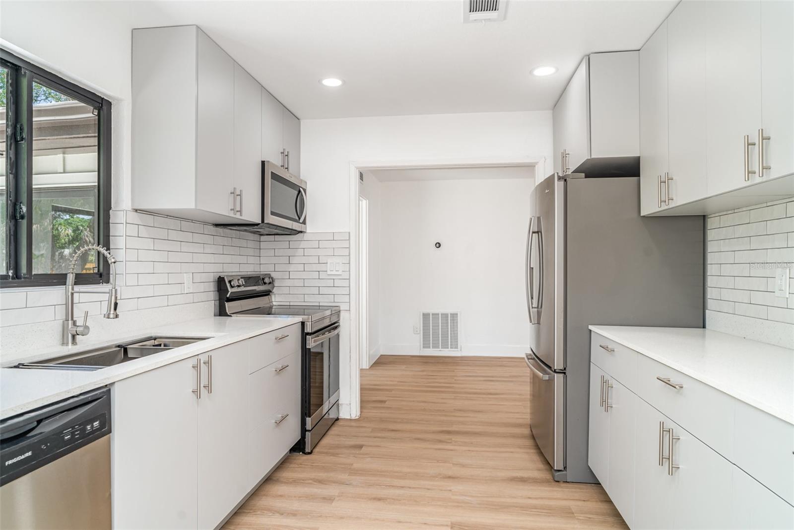 2239 WORRINGTON ST, SARASOTA, FL, 34231