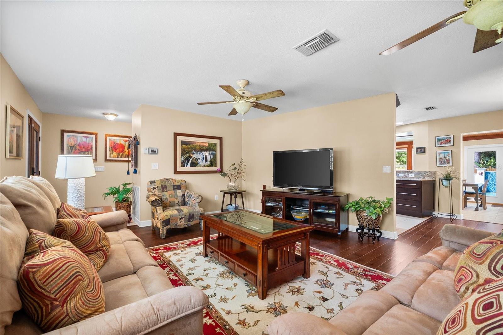 5603 RAVENWOOD DR, SARASOTA, FL, 34243