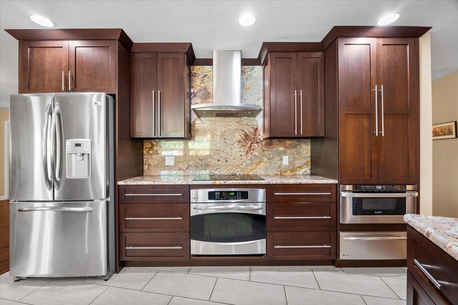 5603 RAVENWOOD DR, SARASOTA, FL, 34243