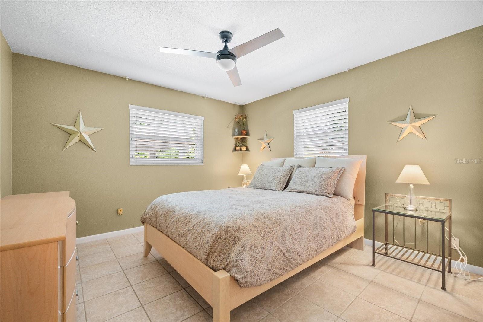 5603 RAVENWOOD DR, SARASOTA, FL, 34243