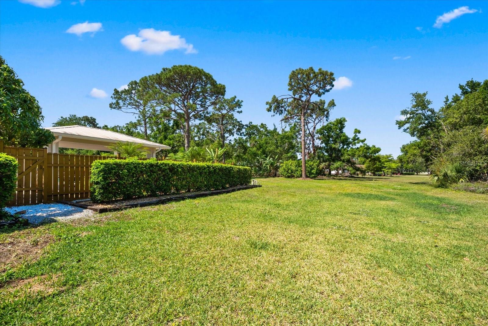 5603 RAVENWOOD DR, SARASOTA, FL, 34243