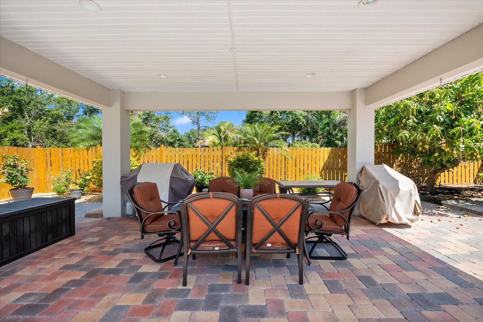 5603 RAVENWOOD DR, SARASOTA, FL, 34243
